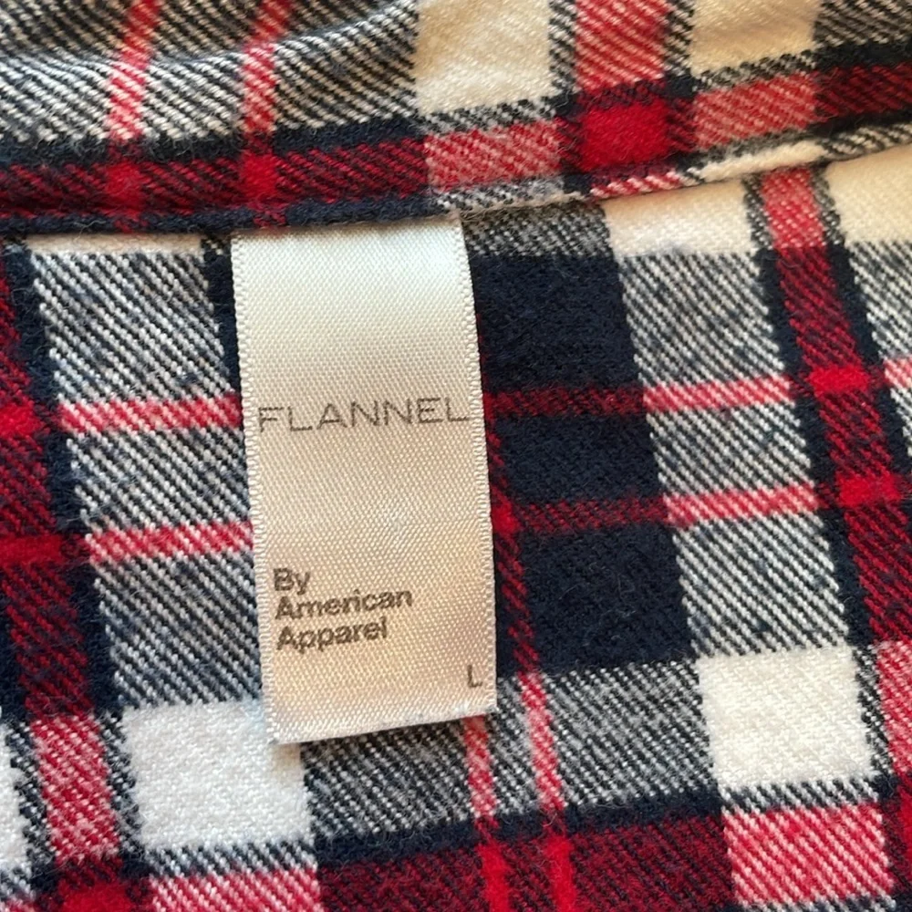 American Apparel MidWeight Flannel Button Down Shirt, Size L